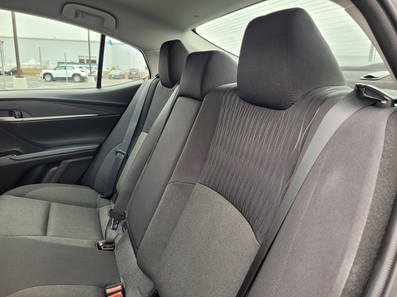Used 2025 Toyota Camry LE FWD image 12