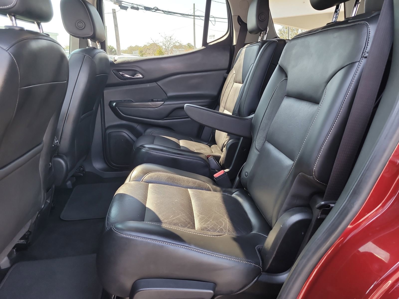 Used 2018 GMC Acadia SLT image 11