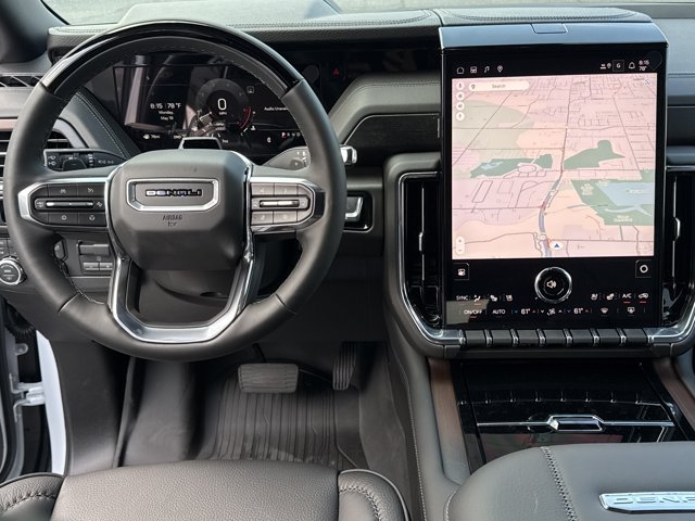New 2026 GMC Yukon Denali w/ Denali Reserve Package AWD/4WD image 10