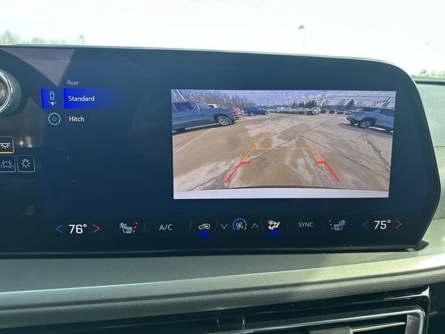 New 2026 Chevrolet Traverse LT w/ Midnight/Sport Edition FWD image 16