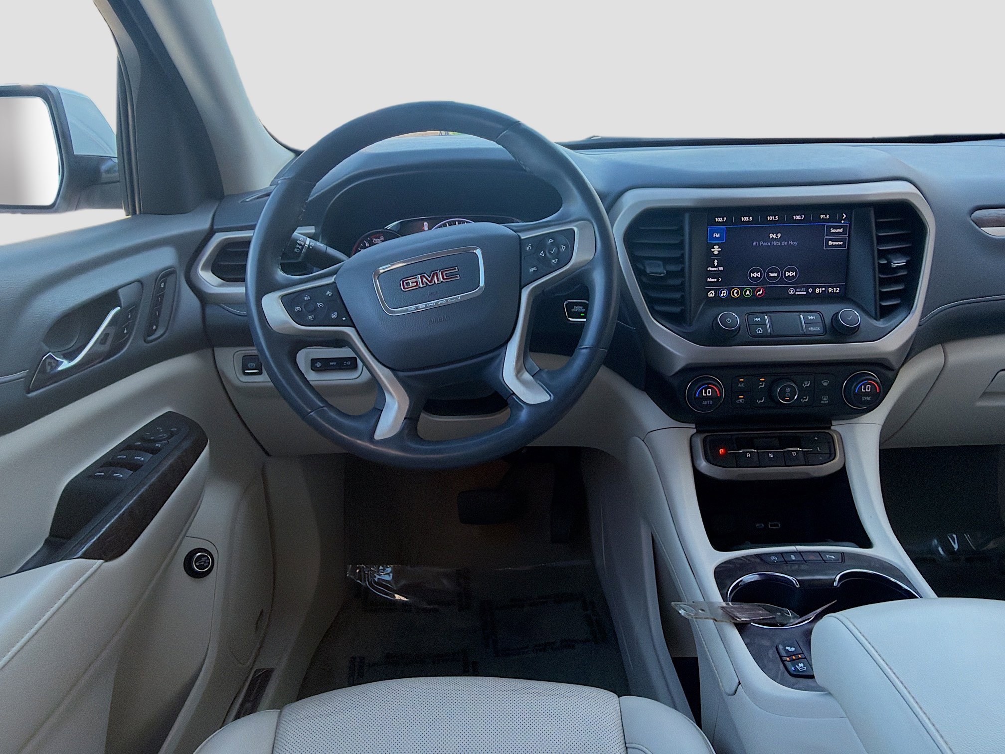 Used 2023 GMC Acadia Denali AWD/4WD image 19