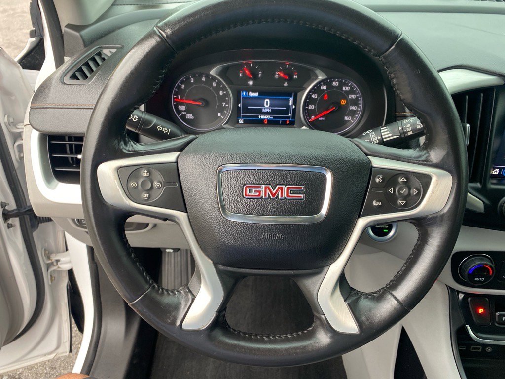 Used 2018 GMC Terrain SLE w/ Driver Convenience Package image 10