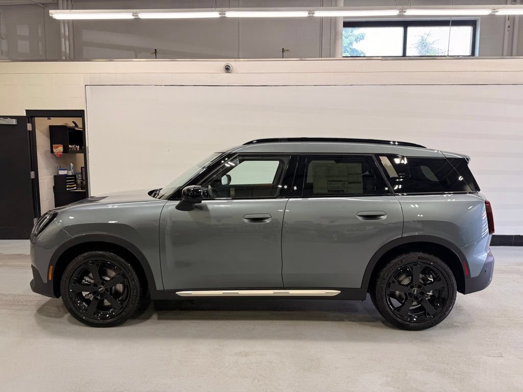 New 2027 MINI Cooper Countryman S w/ Comfort Package Max AWD/4WD image 2