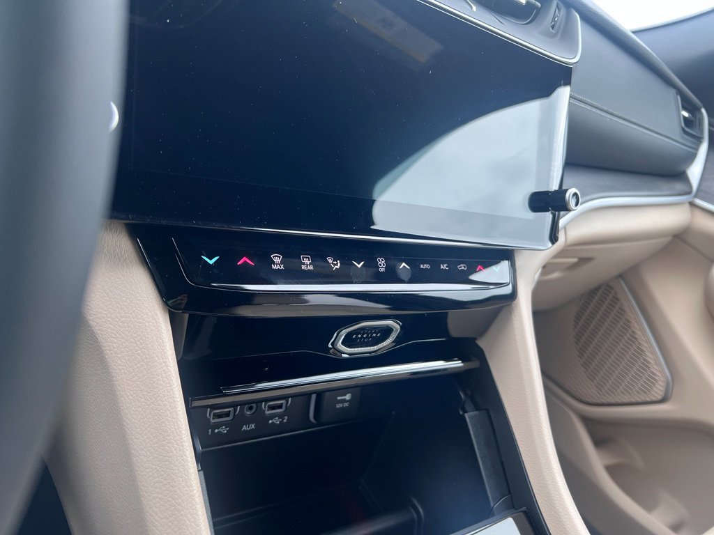 New 2026 Jeep Grand Cherokee Limited w/ Trailer Tow Package AWD/4WD image 20