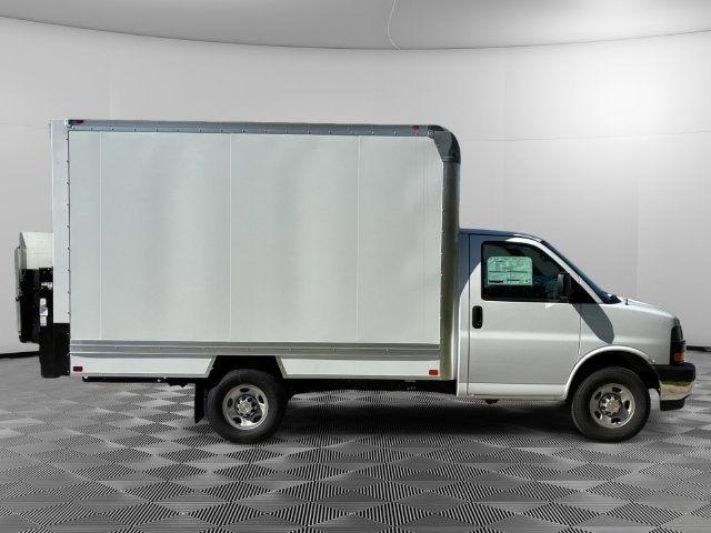 New 2026 Chevrolet Express 3500 w/ Power Convenience Package RWD image 6