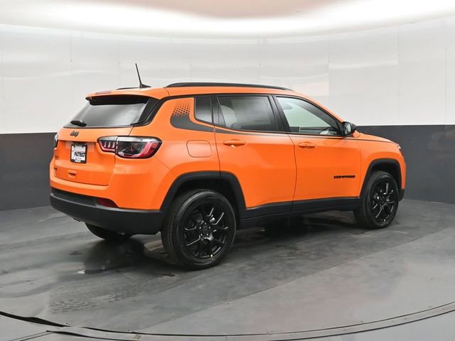 New 2026 Jeep Compass Latitude AWD/4WD image 3