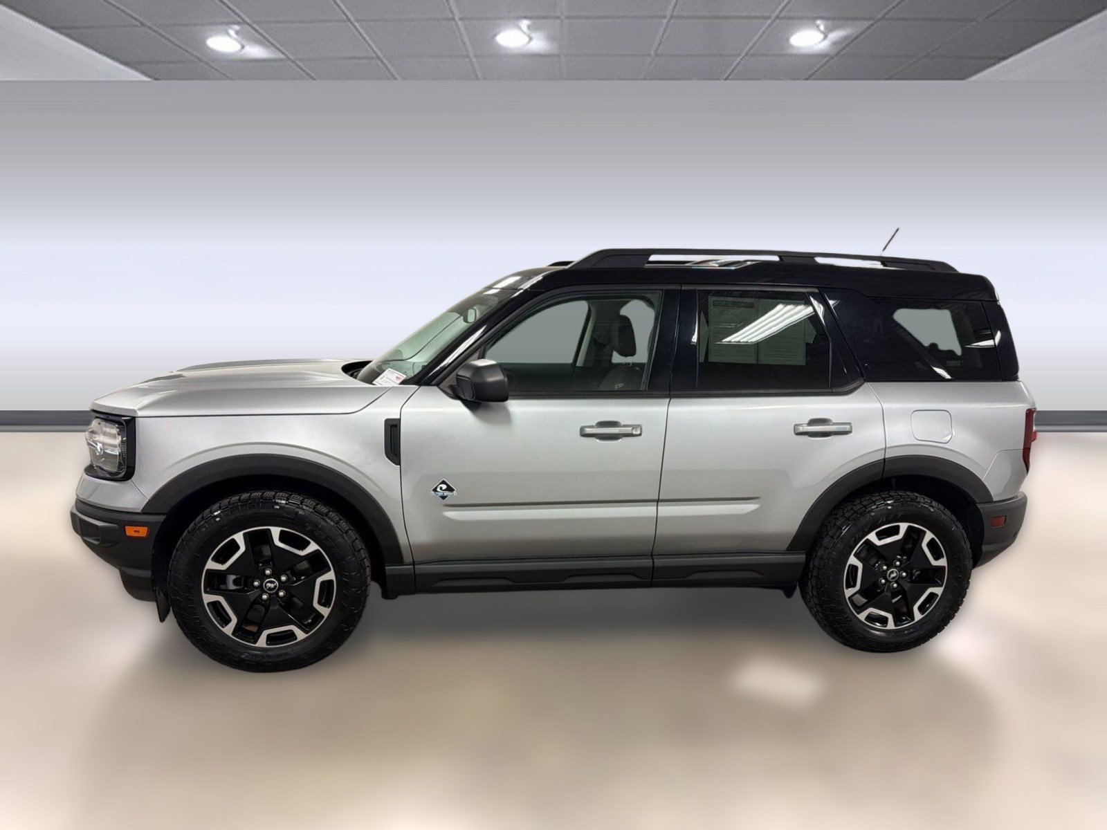 Used 2021 Ford Bronco Sport Outer Banks image 2