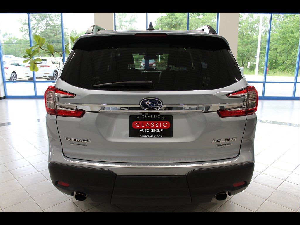 Used 2023 Subaru Ascent Limited w/ Technology Package AWD/4WD image 6