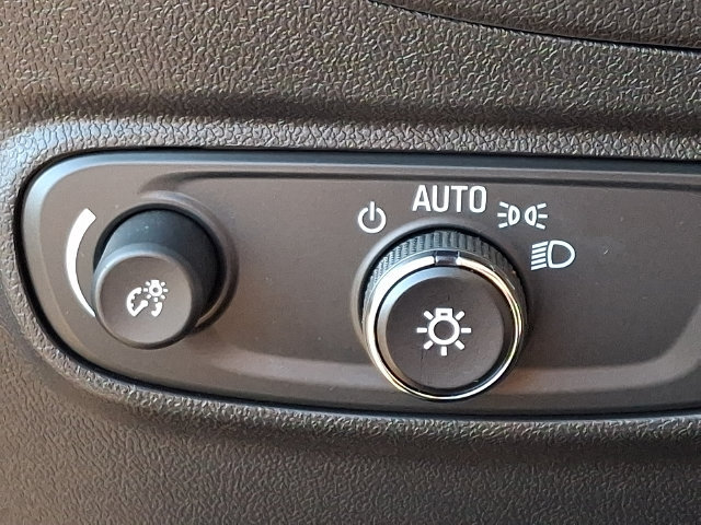 Used 2024 Chevrolet Equinox LT AWD/4WD image 25