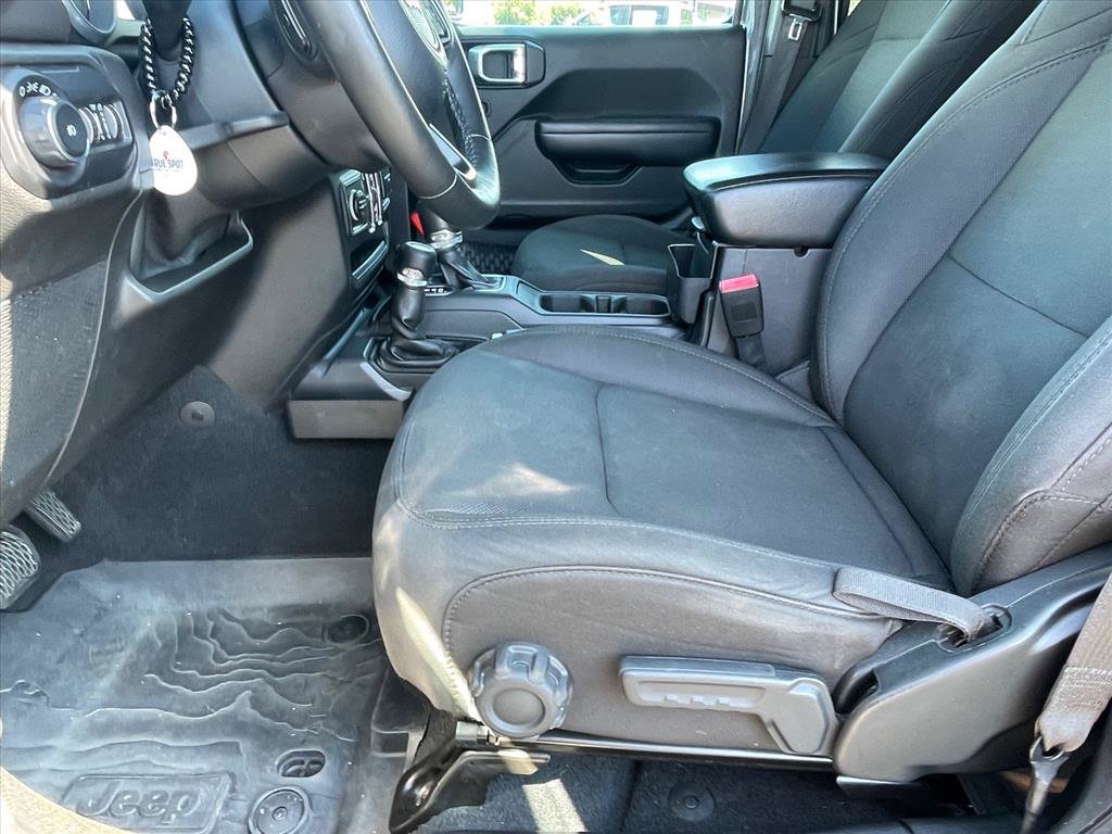 Used 2018 Jeep Wrangler Unlimited Sport S AWD/4WD image 22