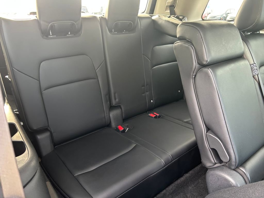 Used 2024 Nissan Pathfinder Platinum w/ Cargo Package image 26