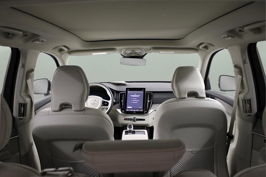 New 2026 Volvo XC90 B6 Ultra w/ Protection Package Premier image 11