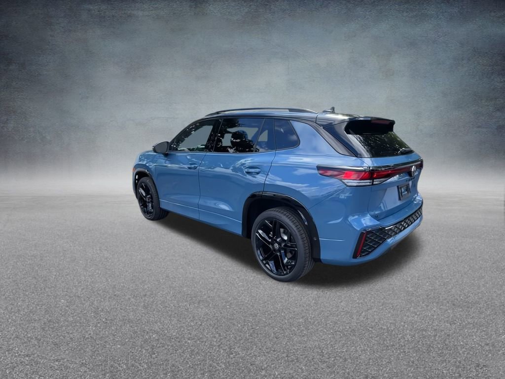 New 2025 Volkswagen Tiguan SE R-Line image 16