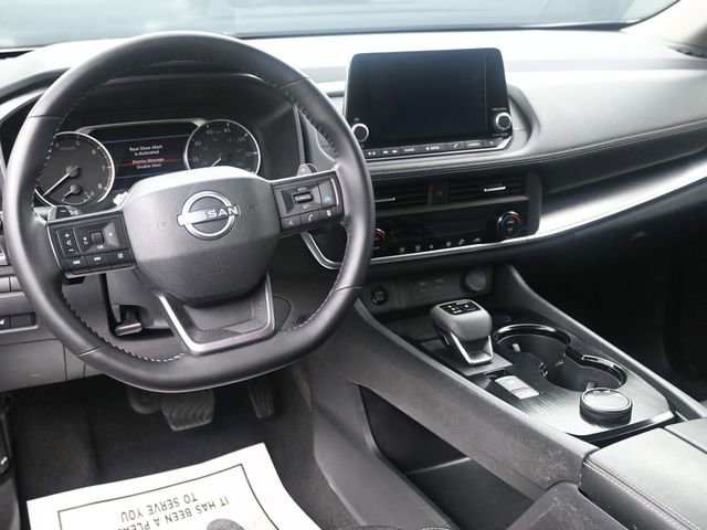 Used 2025 Nissan Rogue SV AWD/4WD image 27