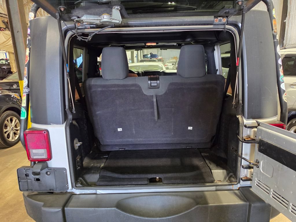 Used 2012 Jeep Wrangler Sport AWD/4WD image 8