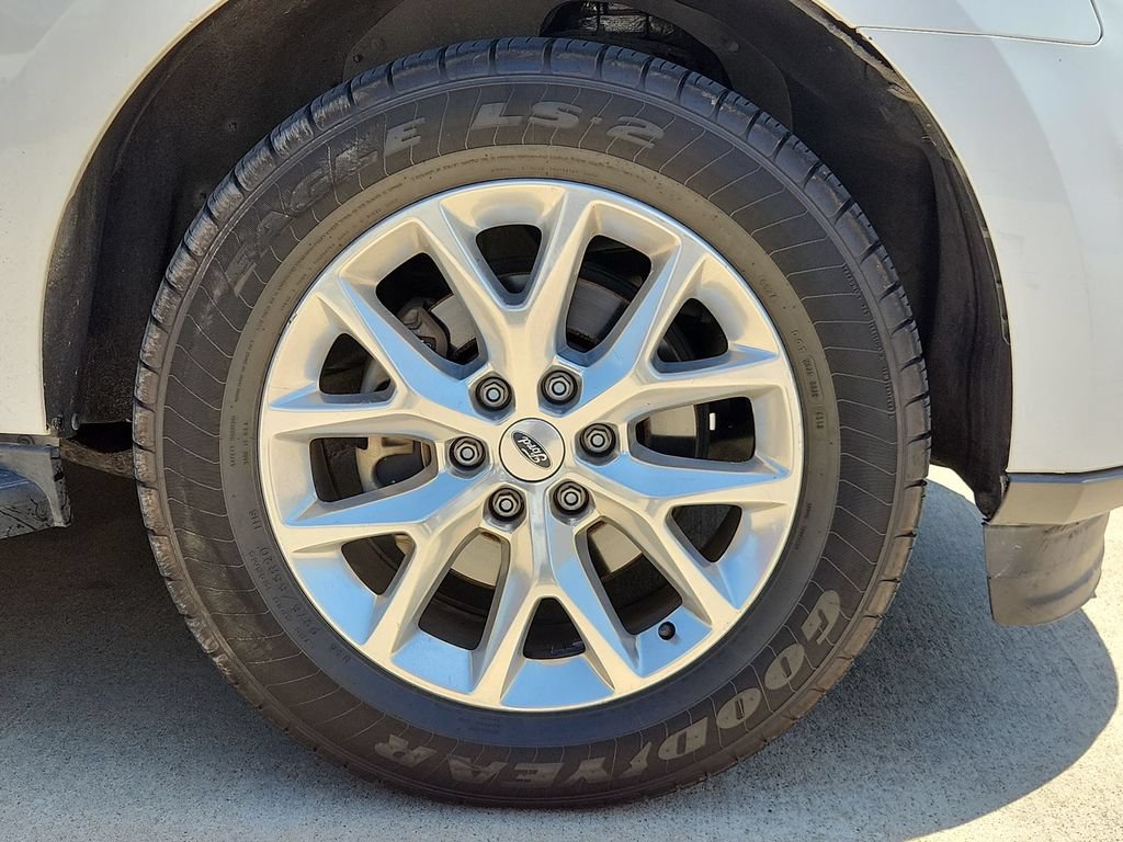 Used 2020 Ford Expedition XL AWD/4WD image 5