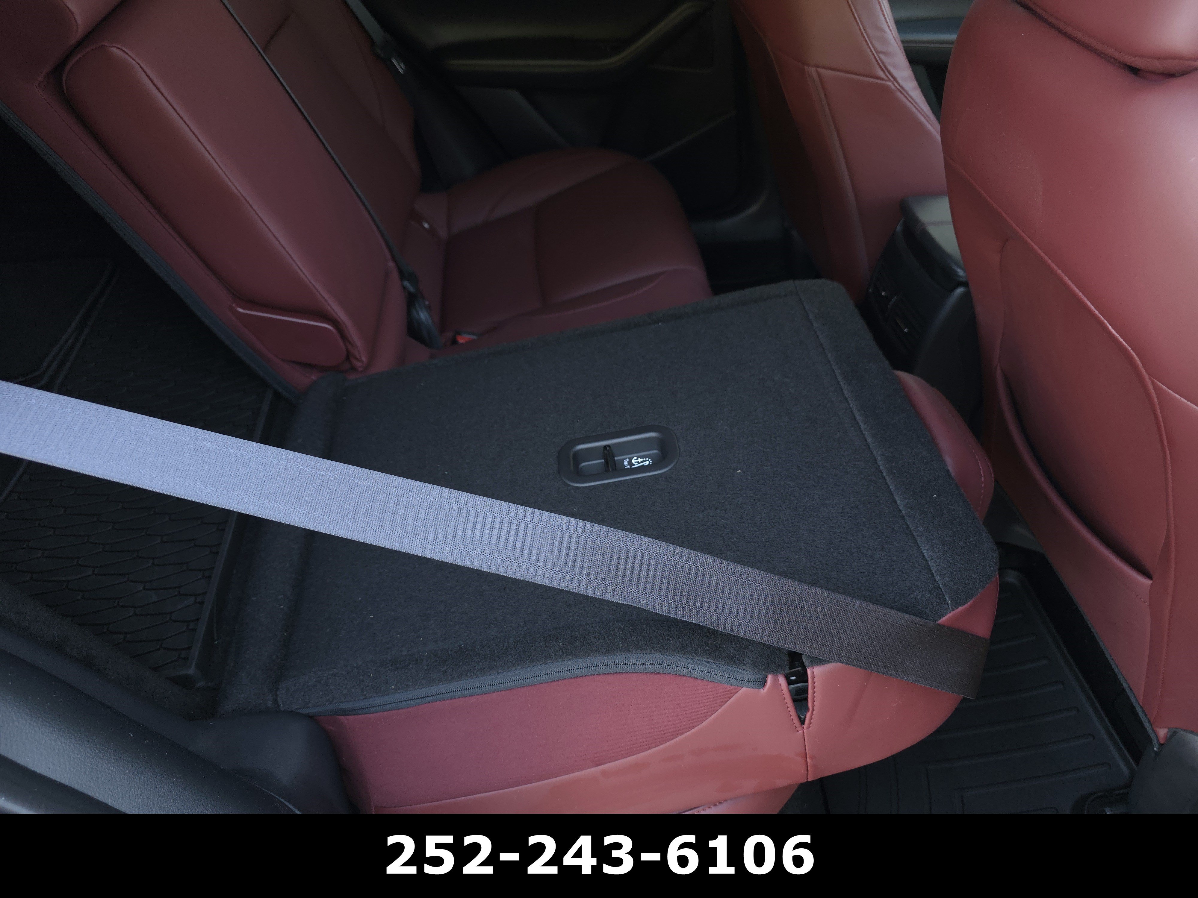 Used 2024 MAZDA CX-30 AWD 2.5 S w/ Preferred Package image 32