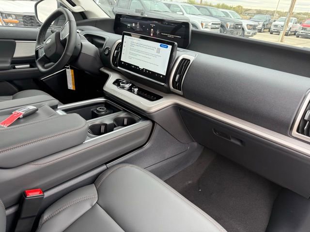 New 2025 Ford Expedition Max Active image 12