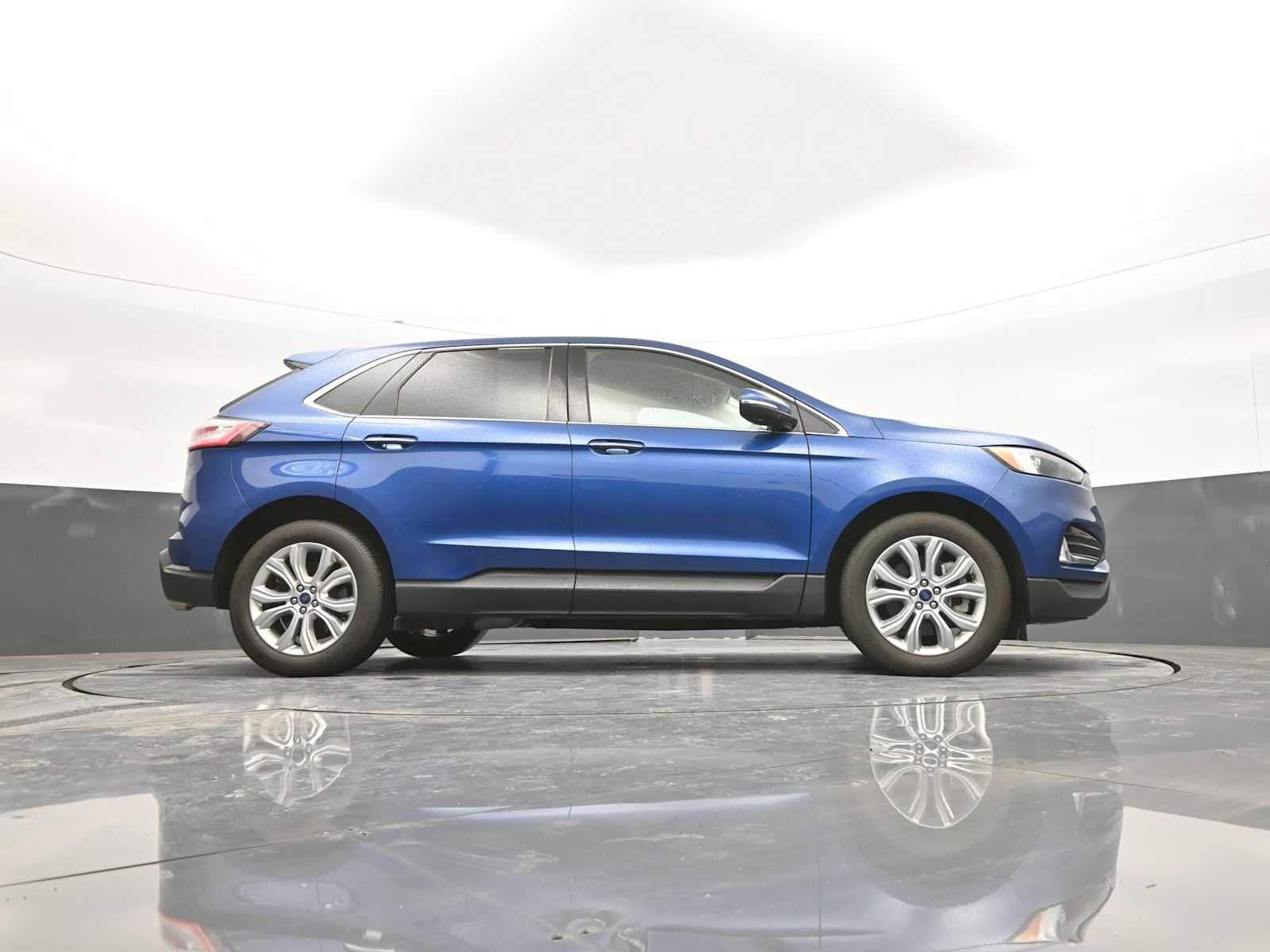 Used 2022 Ford Edge Titanium image 39