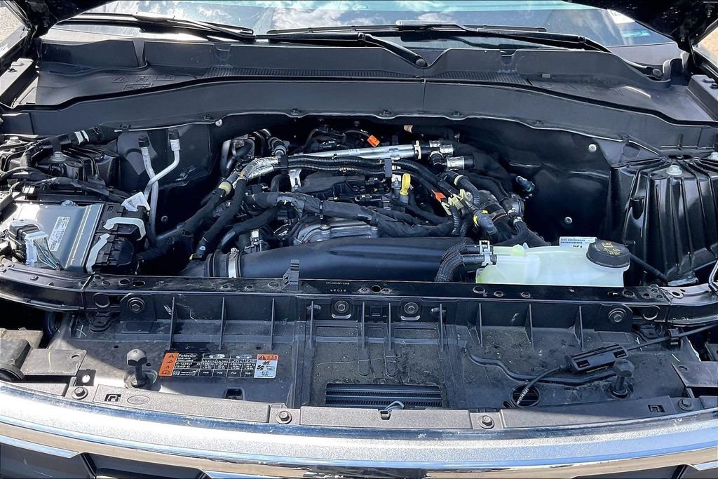 Used 2025 Ford Explorer Active w/ Active Comfort Package RWD image 10