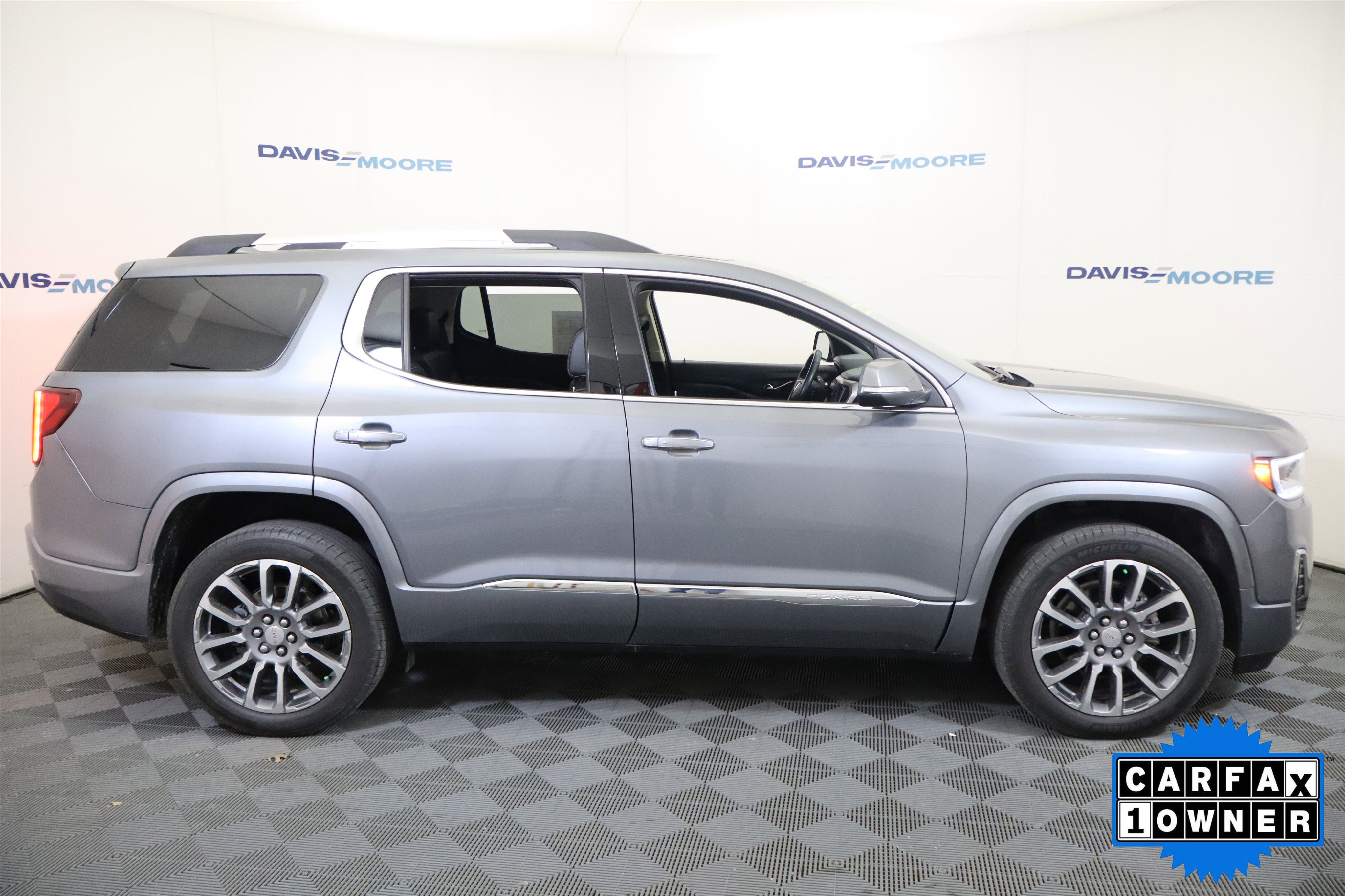 Certified 2021 GMC Acadia Denali w/ Denali Technology Package image 4