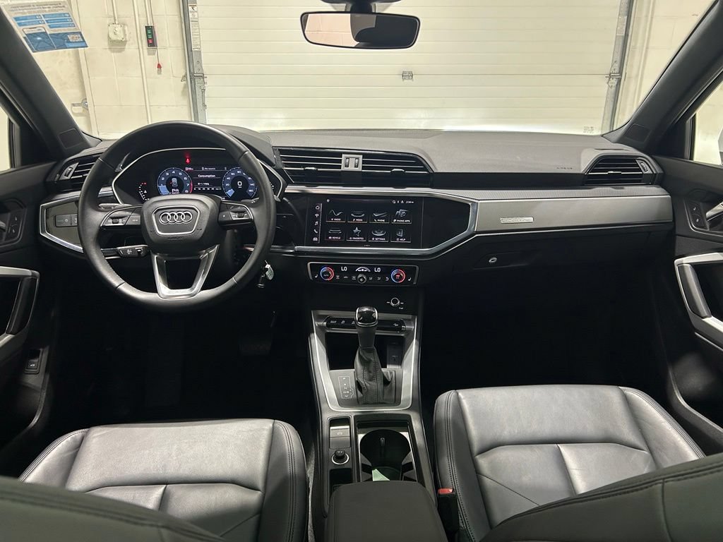 Used 2025 Audi Q3 2.0T Premium AWD/4WD image 24