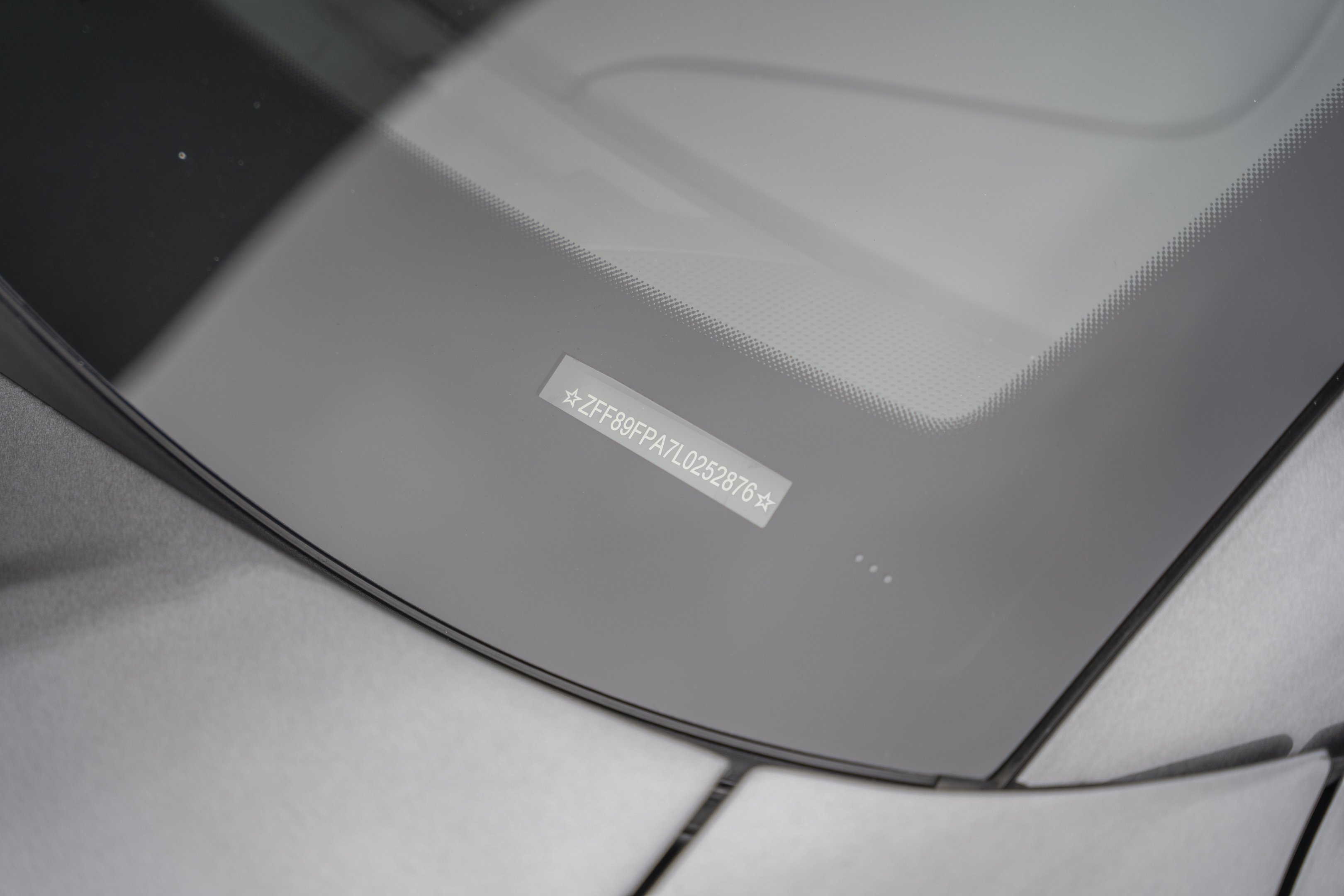 Used 2020 Ferrari Portofino RWD image 59