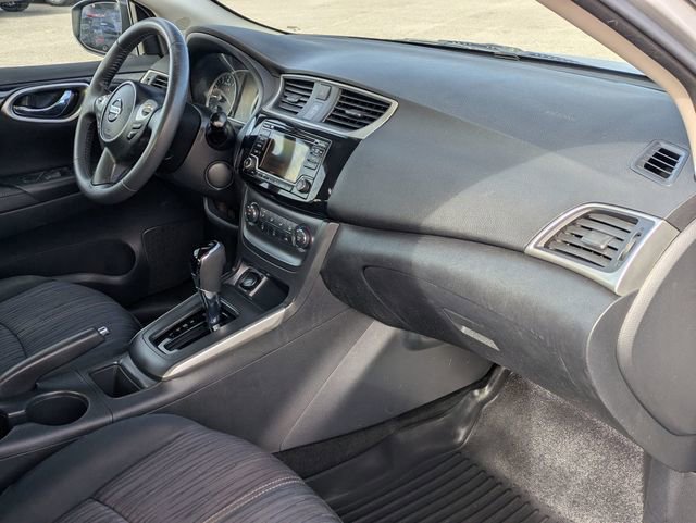 Used 2016 Nissan Sentra SV image 31