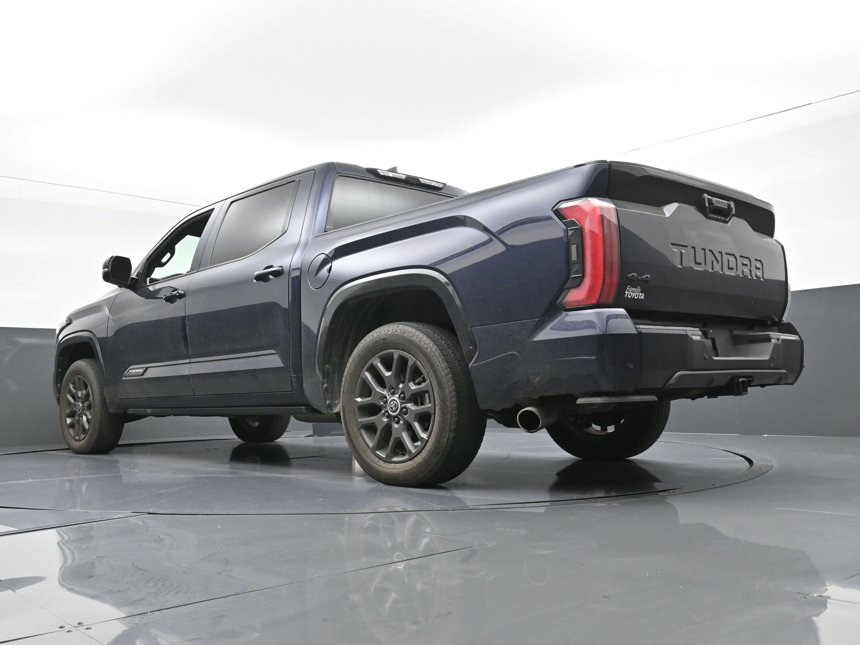 Used 2024 Toyota Tundra Platinum image 24