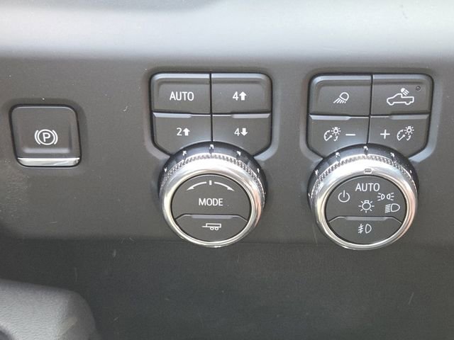 New 2026 GMC Sierra 3500 AT4 w/ AT4 Premium Plus Package AWD/4WD image 15