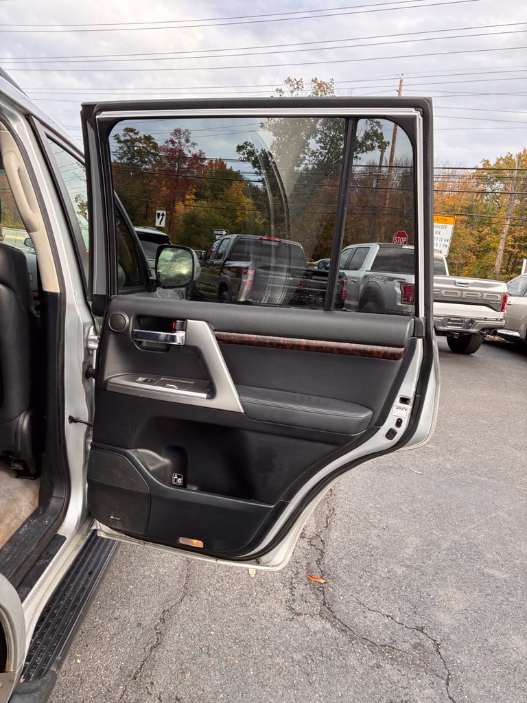 Used 2013 Toyota Land Cruiser AWD/4WD image 26