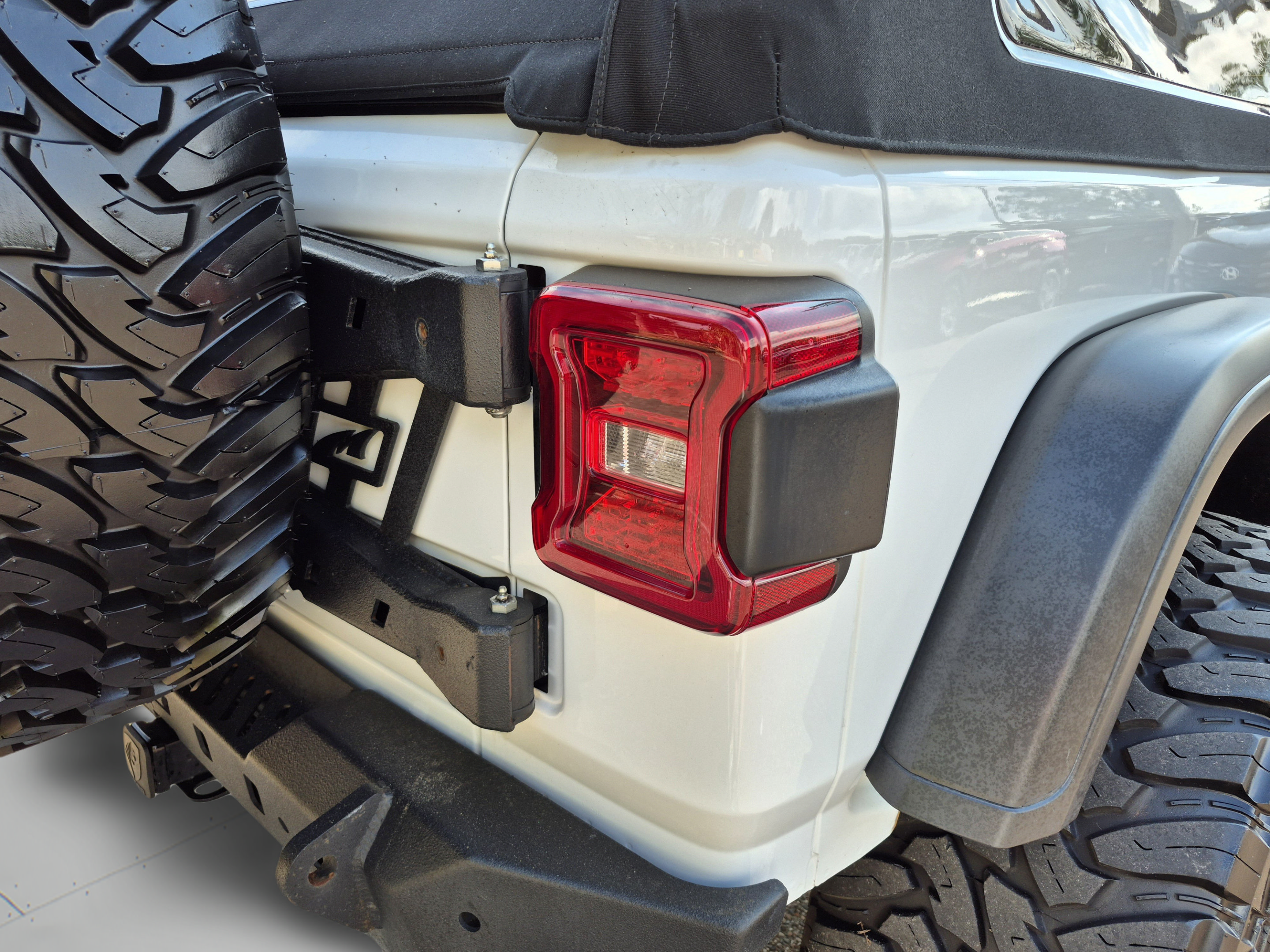 Used 2022 Jeep Wrangler Rubicon w/ LED Lighting Group AWD/4WD image 33