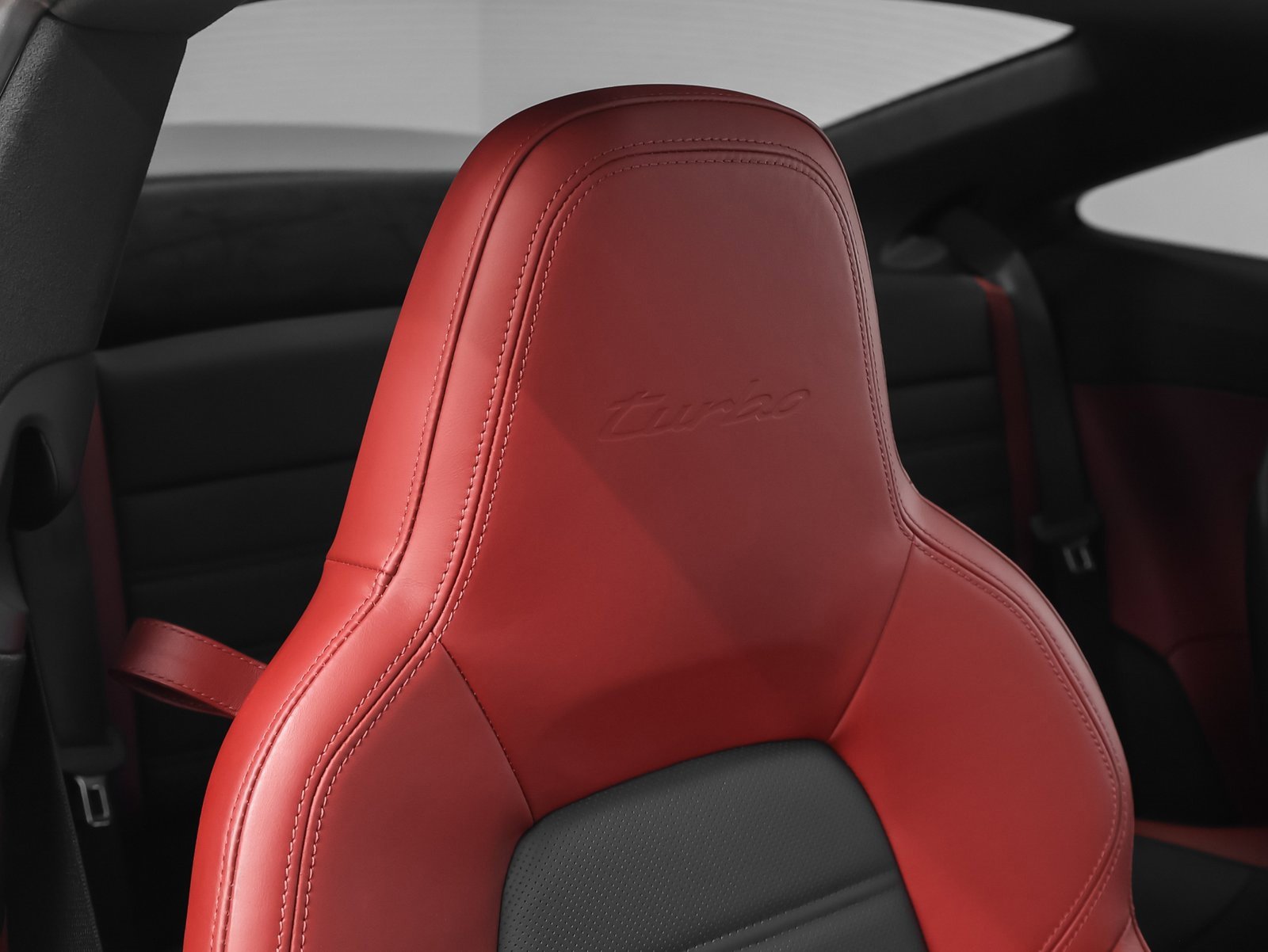 Used 2023 Porsche 911 Turbo image 28