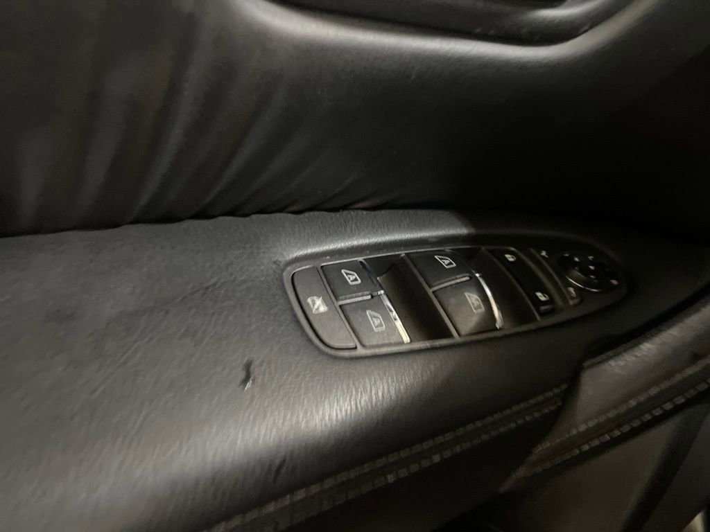 Used 2019 Nissan Armada SL w/ Premium Package image 17