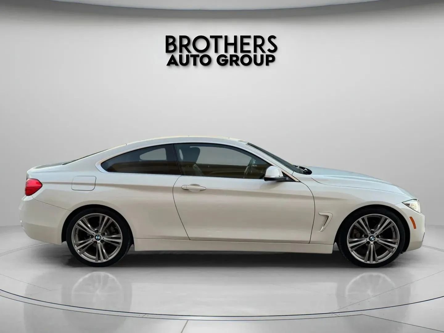 Used 2016 BMW 428i Coupe image 11