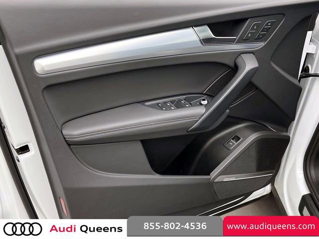 Used 2025 Audi Q5 2.0T Premium Plus w/ Premium Plus Package AWD/4WD image 15