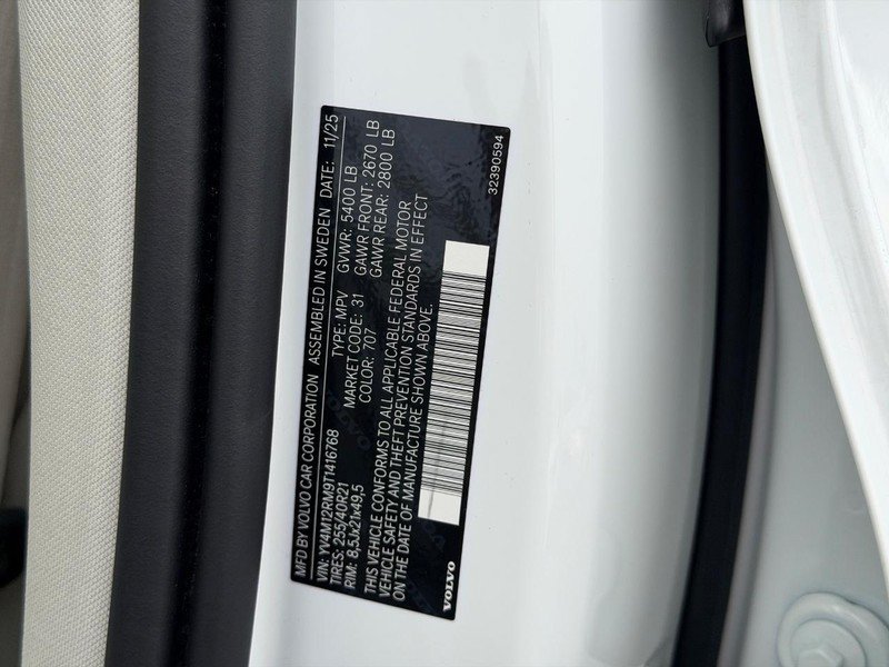 Certified 2026 Volvo XC60 B5 Ultra AWD/4WD image 23