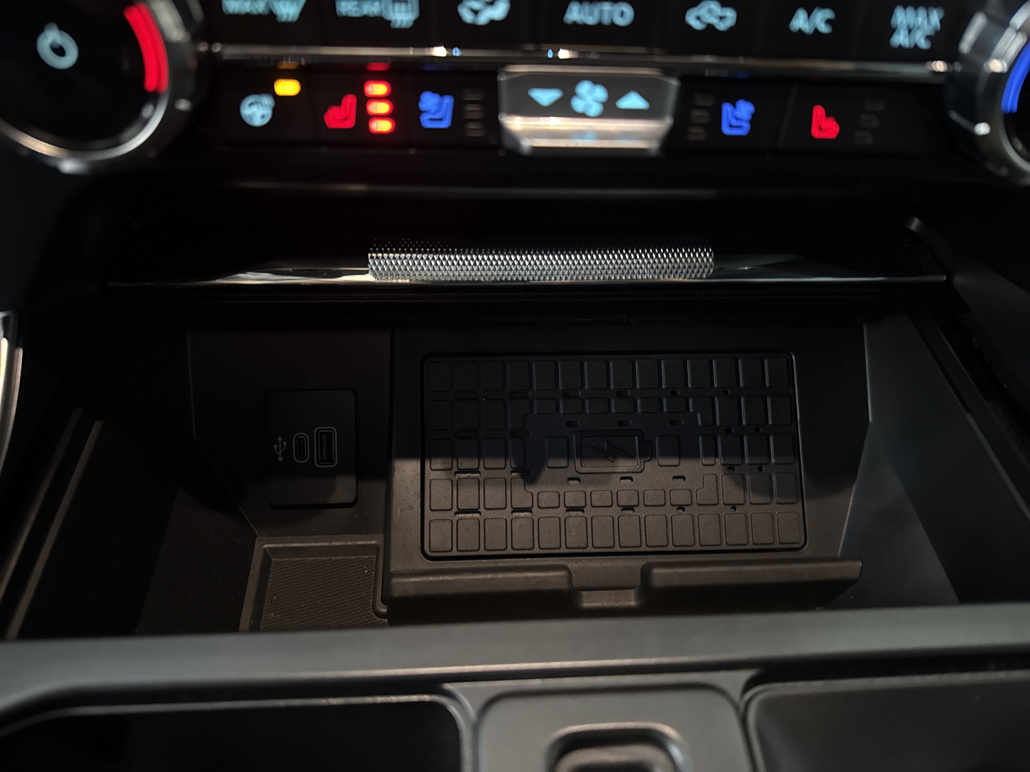 Used 2025 Ford F150 Raptor image 27