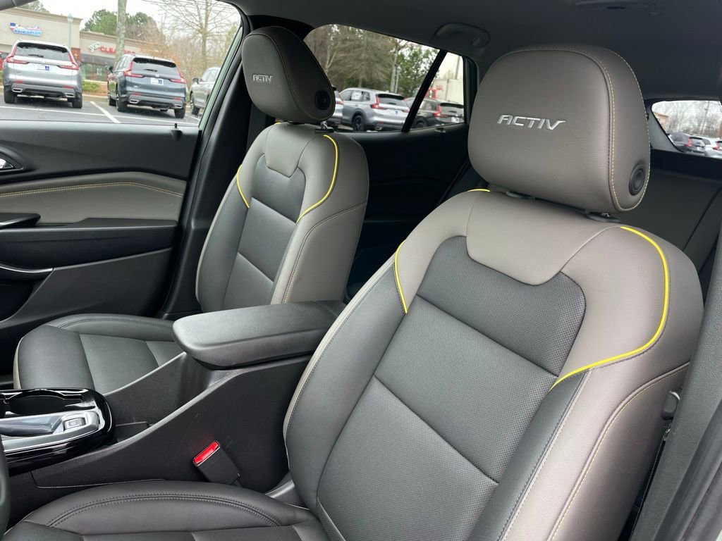Used 2025 Chevrolet Trax ACTIV w/ Driver Confidence Package image 26