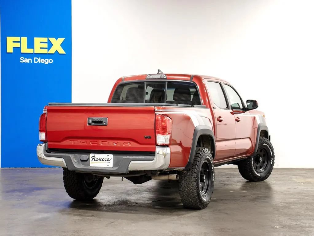 Used 2017 Toyota Tacoma SR5 RWD image 4