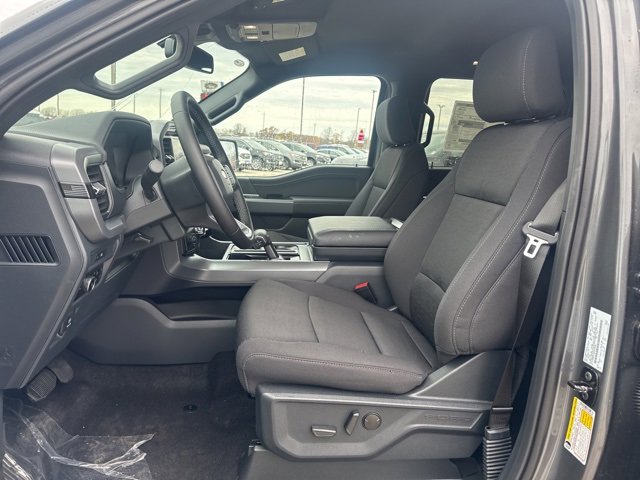 New 2025 Ford F150 XLT w/ Equipment Group 302A MID image 9