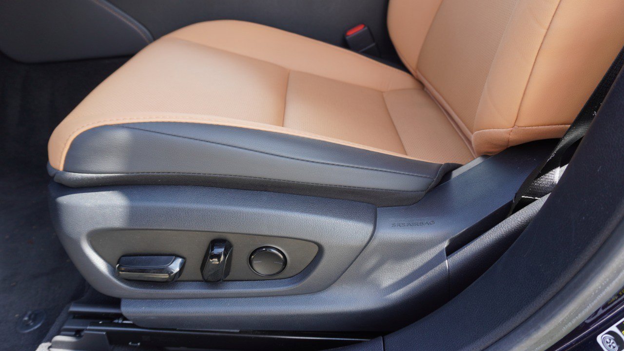 Used 2024 Lexus ES 350 w/ Premium Package image 22