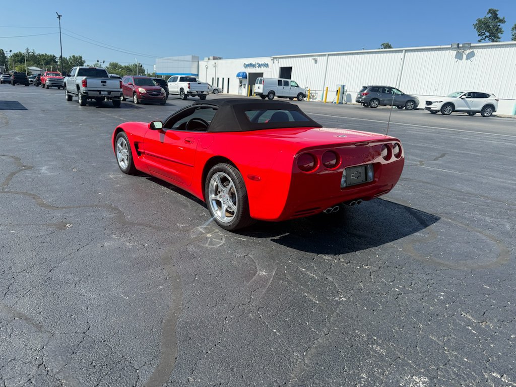 Used 2003 Chevrolet Corvette Convertible w/ Preferred Equipment Group1 RWD image 4
