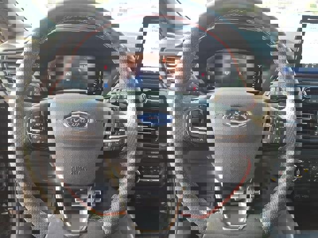 Used 2024 Ford Escape ST-Line image 10