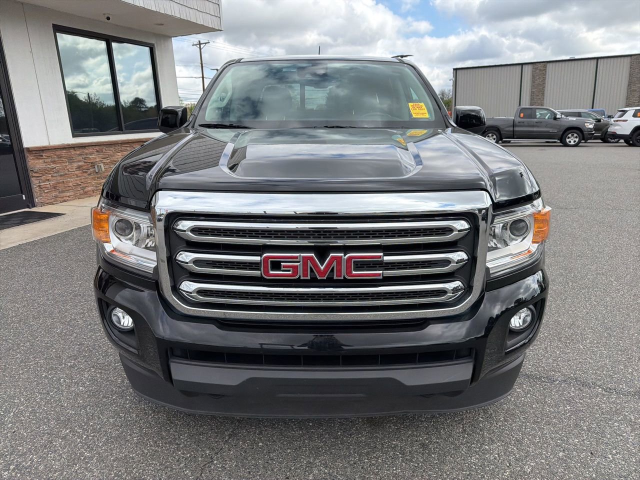 Used 2020 GMC Canyon SLE w/ Driver Alert Package image 10