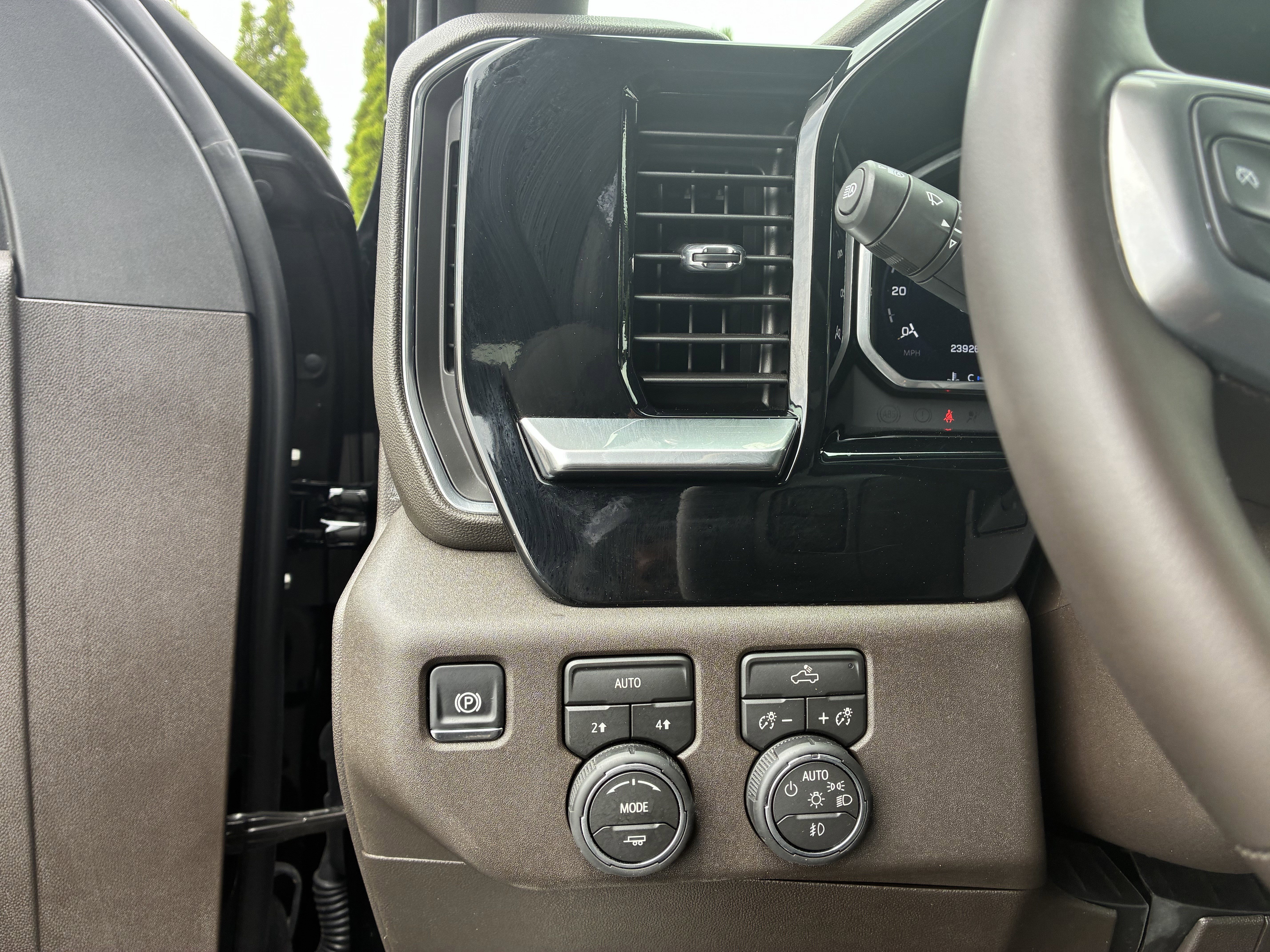 Used 2026 Chevrolet Silverado 1500 RST AWD/4WD image 27