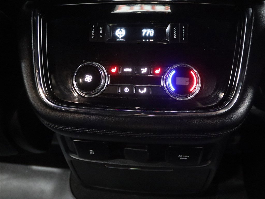 Used 2020 Lincoln Navigator Reserve w/ Luxury Package image 19