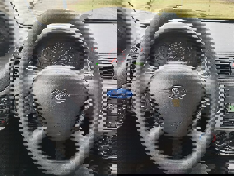 Used 2007 Ford Focus S image 15