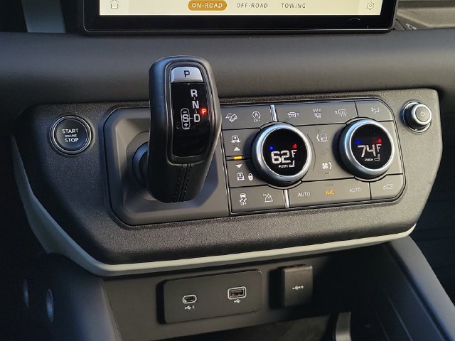 Certified 2024 Land Rover Defender 110 S AWD/4WD image 33