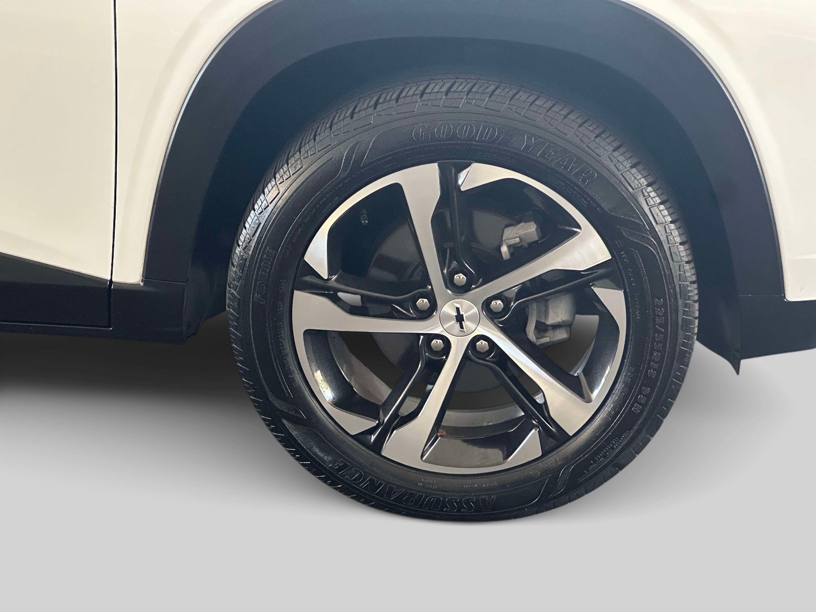 Certified 2024 Chevrolet Trax RS w/ Driver Confidence Package FWD image 8